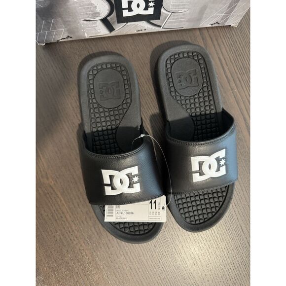 DC Shoes Bolsa Slides Size 11 Black NEW Mens Shoes Sandals Summer Beach - Picture 2 of 6